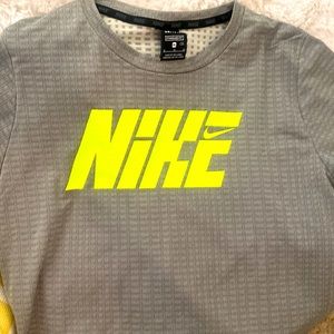 Nike dry-fit youth shirt size XL